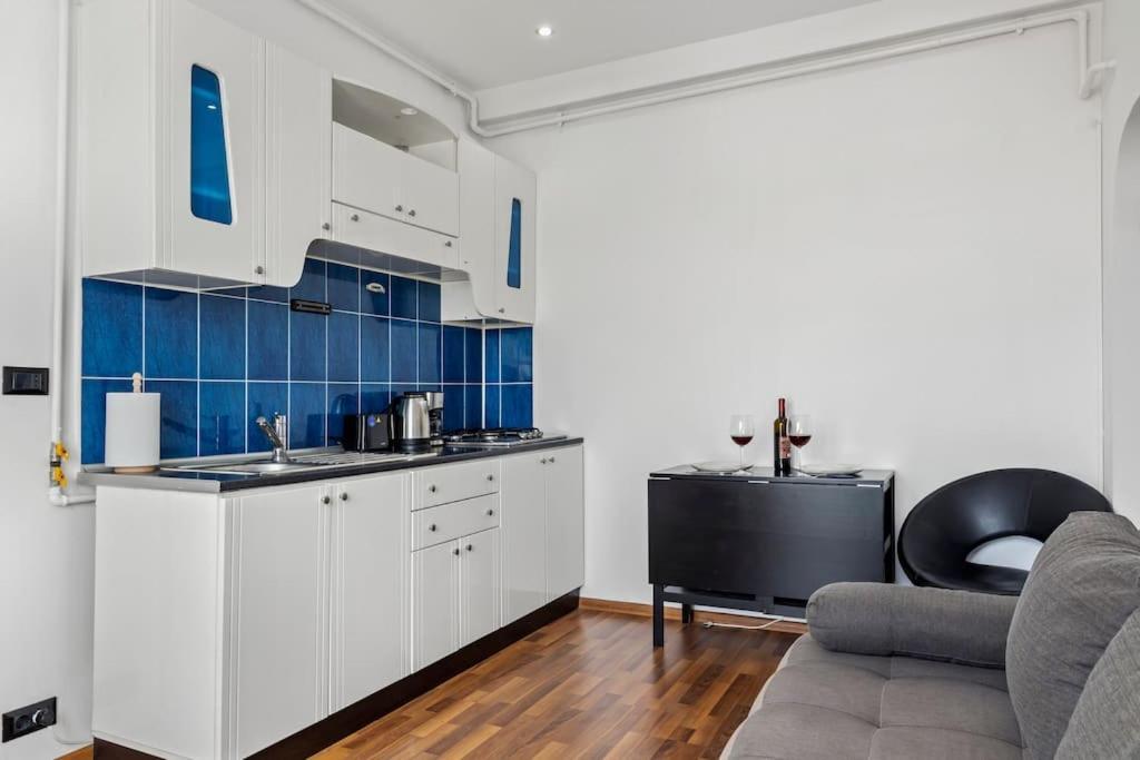 Bamboo Ultra Central Apartment Bukarest Exteriör bild